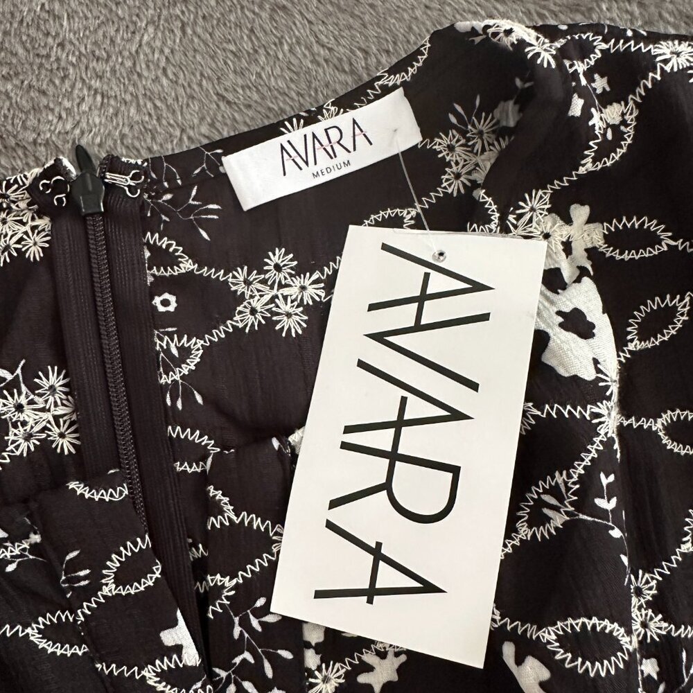 NWT Avara Lorena Dress Black White Embroidered Women's MEDIUM Fit Flare - Picture 4 of 8